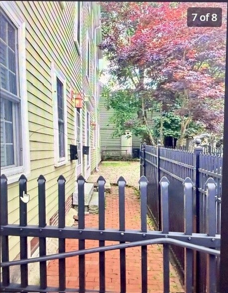 Building Photo - 39 Essex St