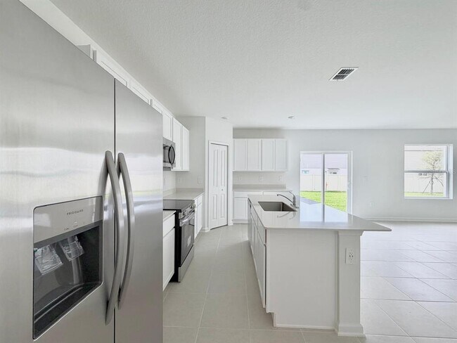 Building Photo - 3614 Hardman Dr