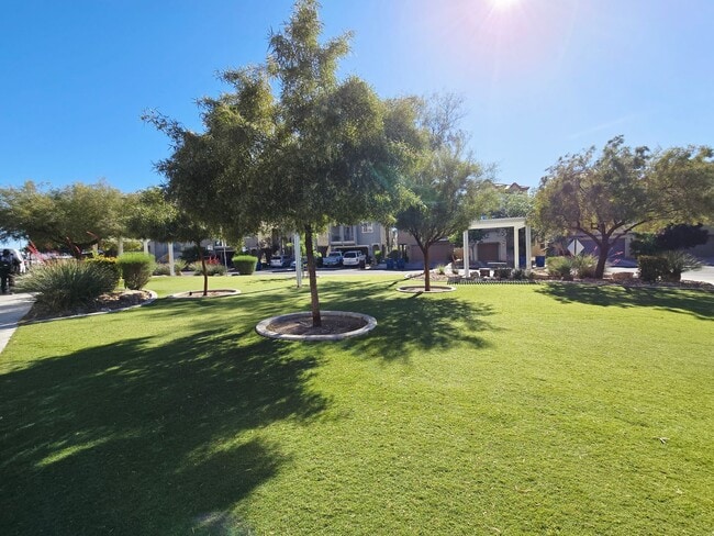 Building Photo - GORGEOUS 4BD/3BA IN SILVERADO RANCH