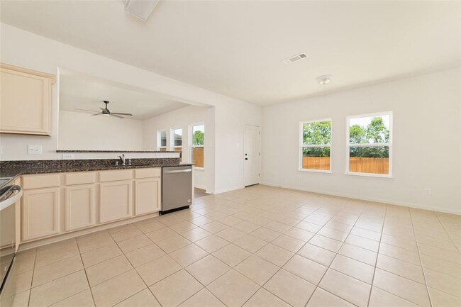 Building Photo - 1531 Loose Stone Dr