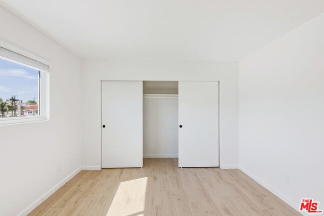 Building Photo - 2020 Graham Ave