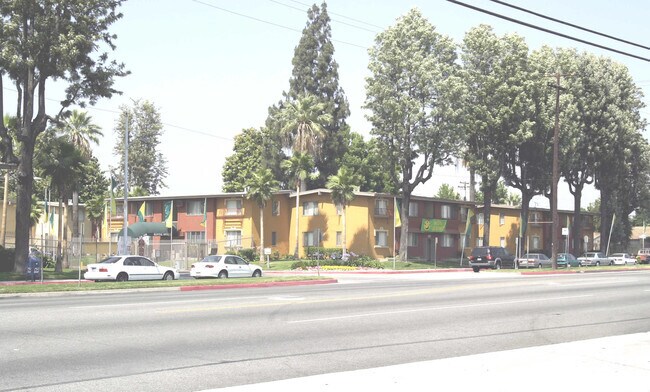 Serrano West Covina, CA Apartment Finder