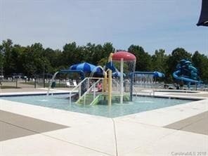 Building Photo - Great Home Community Pools Like A Resort