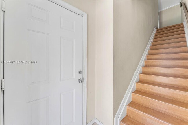 Building Photo - 5840 W Sample Rd