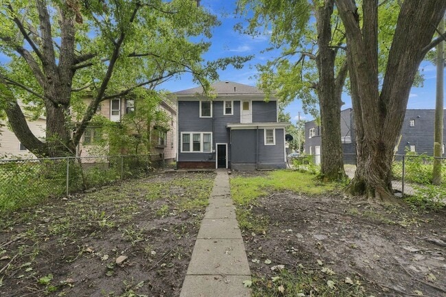 Building Photo - 928 W Dewald St