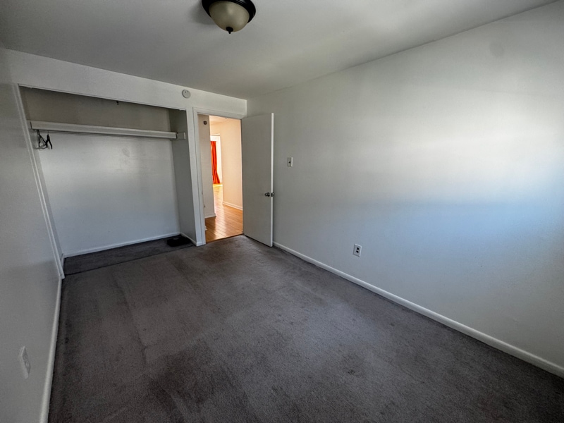 Building Photo - 207 Summit Ave