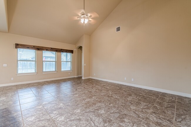 Building Photo - 736 Great Cloud Dr
