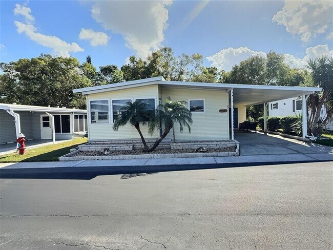Primary Photo - 29 Royal Palm Cir
