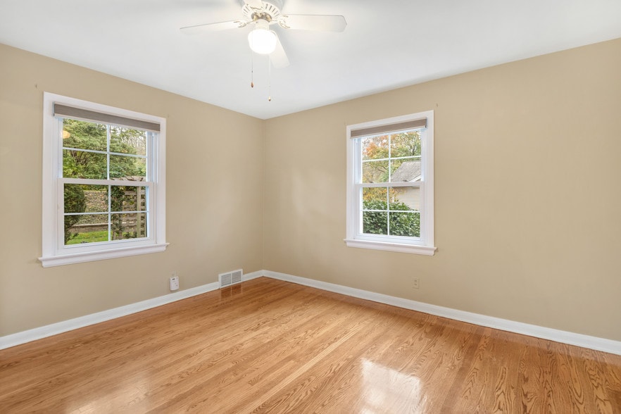 14x13 Bed Room - 755 Weidman Rd