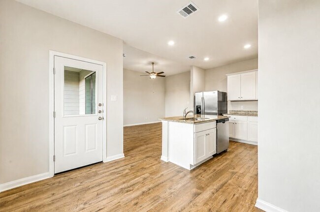 Building Photo - 1512 Jean Mdw Dr