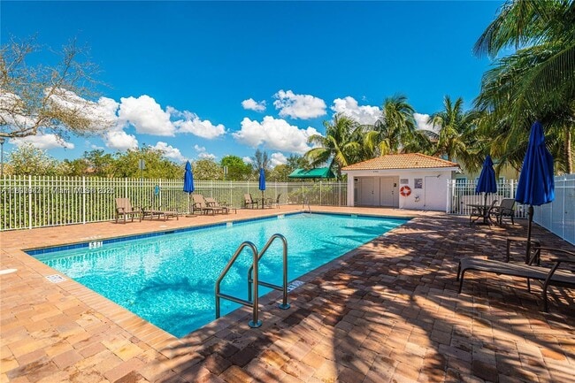 Building Photo - 6331 Landings Terrace