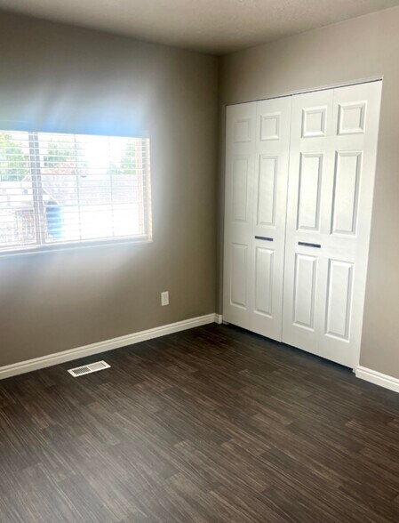 Master bedroom - 1583 S 1000 E