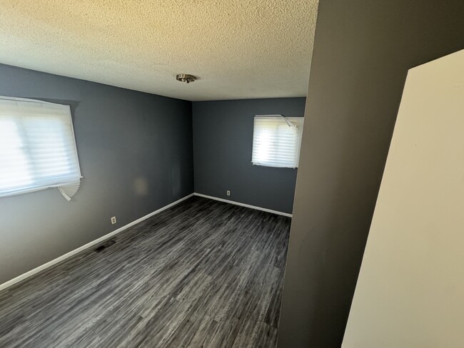 Building Photo - 1911 E Fairchild St