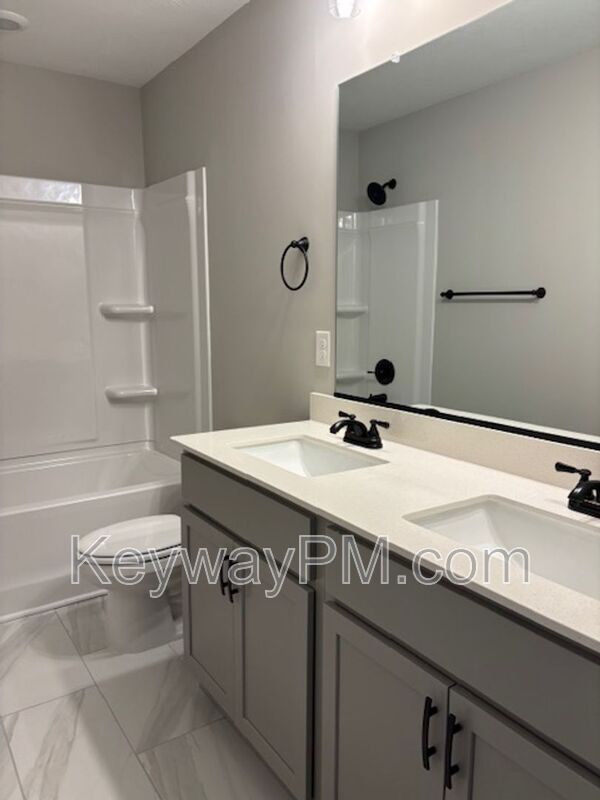 Building Photo - 2099 Denmark Ave SE