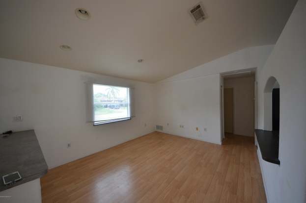 Building Photo - 871 Hawaii Ave NW