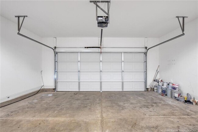 Building Photo - 2779 Rivercliff Rd