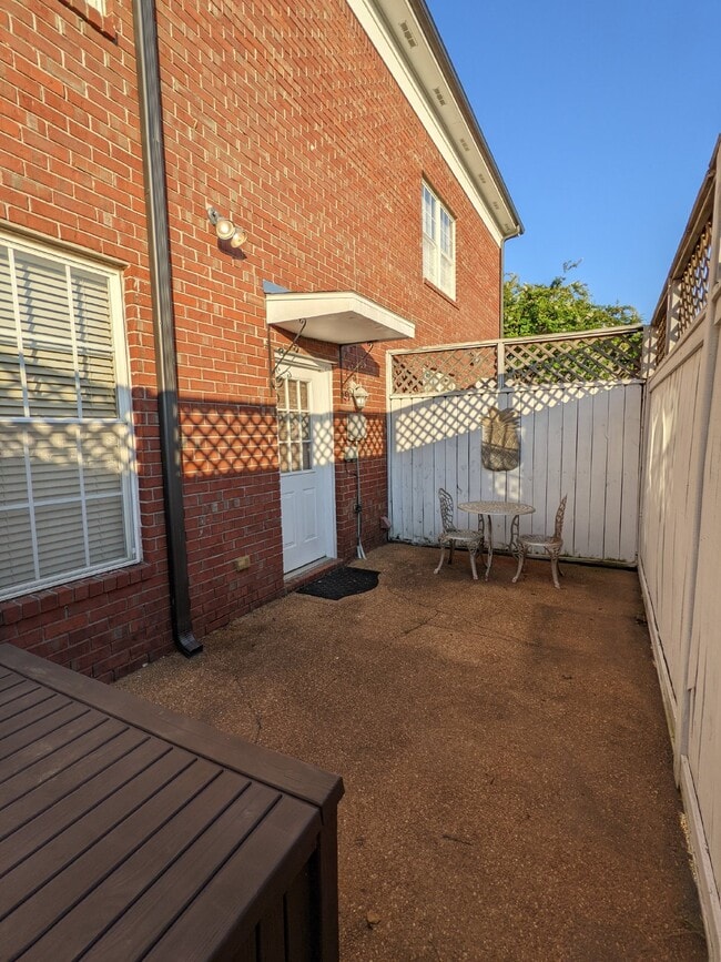 Building Photo - 103 Private Rd 3085