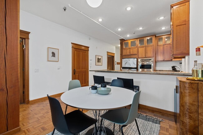 Building Photo - 1406 Harvard Ave