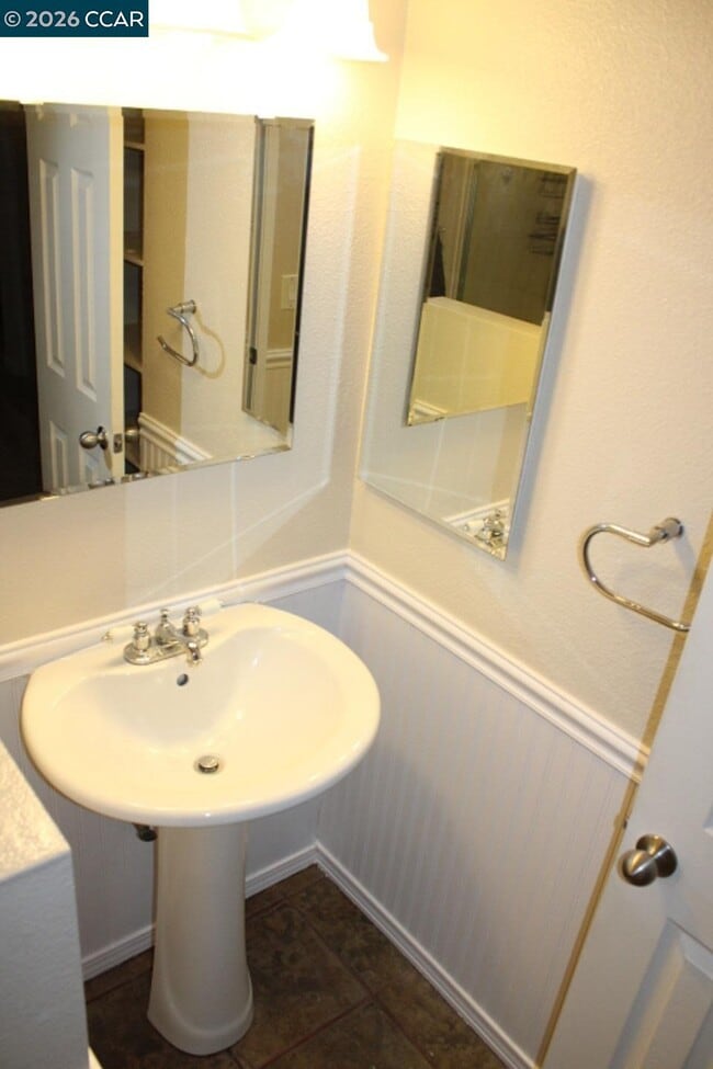 Building Photo - 507 Chabre Ct