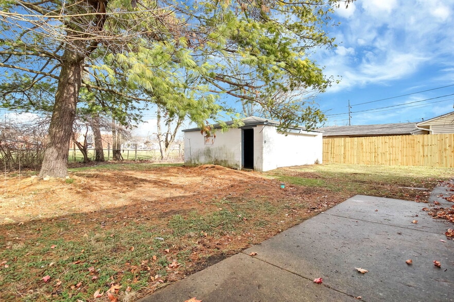 Building Photo - 4294 Ellery Dr