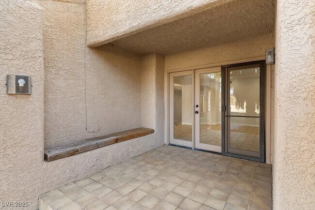 Building Photo - 7656 Boca Raton Dr