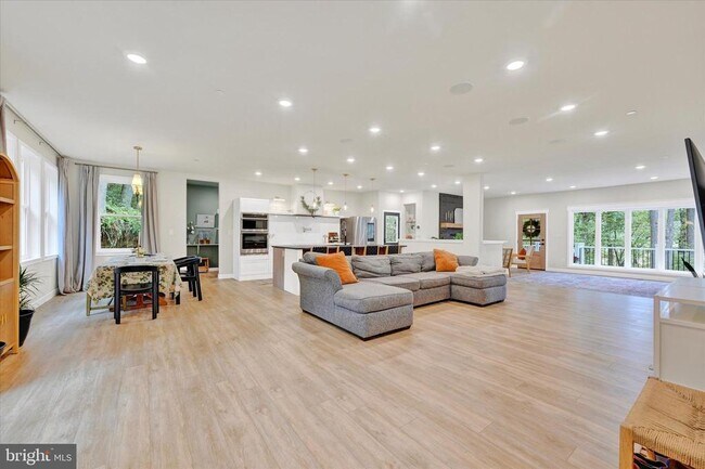 Building Photo - 5437 Glen Arm Rd