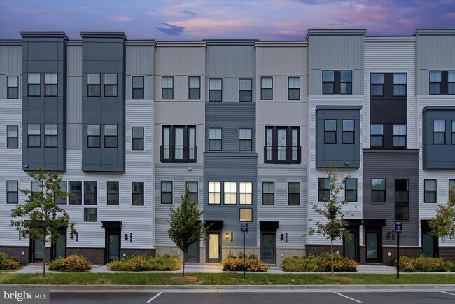 Building Photo - 4765 Sully Pt Ln