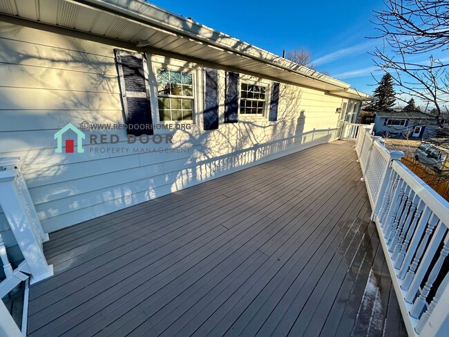 Building Photo - Modern 2 Bed / 1 Bath Duplex | Prime Great Falls Location |