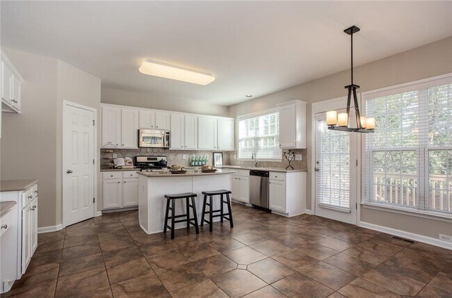 Building Photo - 3810 Cabalzar Ln