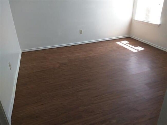 Building Photo - 1027 Sagewood Trl