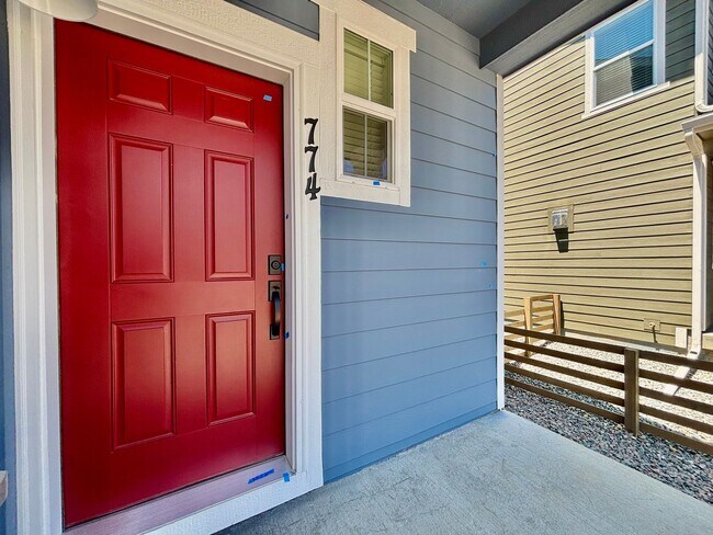Building Photo - Beautiful 2025-Built Home in North Fort Collins!
