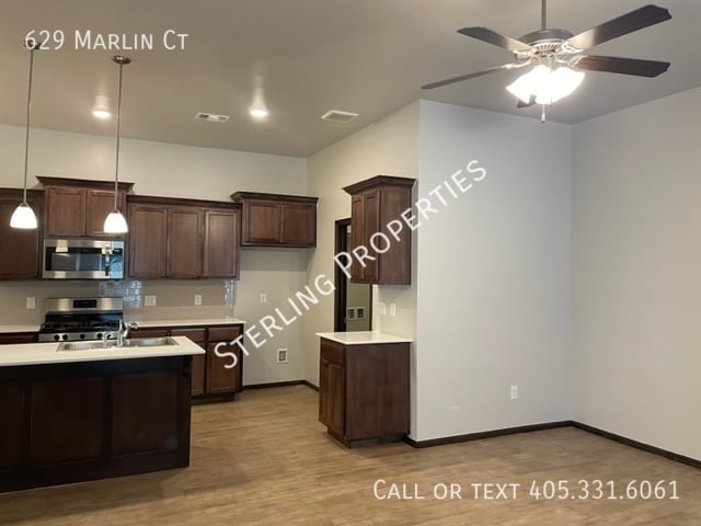 Building Photo - 629 Marlin Ct