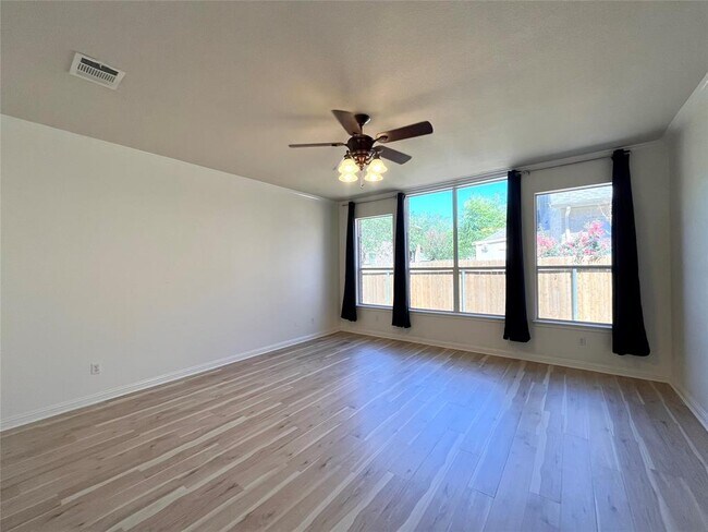 Building Photo - 3004 Edgecreek Pl