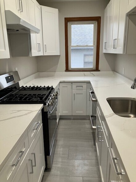 Gas Stove - 95 2nd St