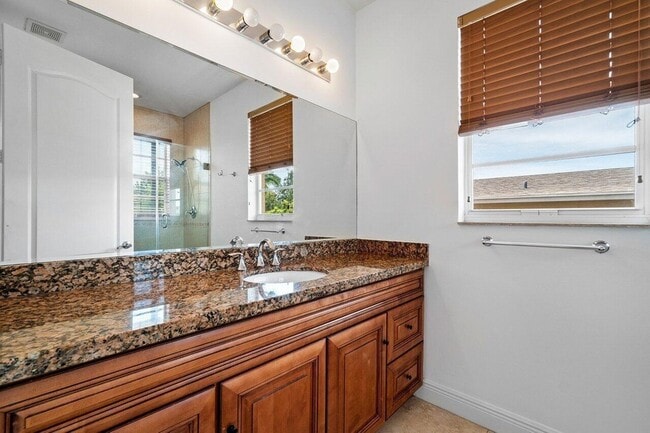 Building Photo - 811 S Federal Hwy