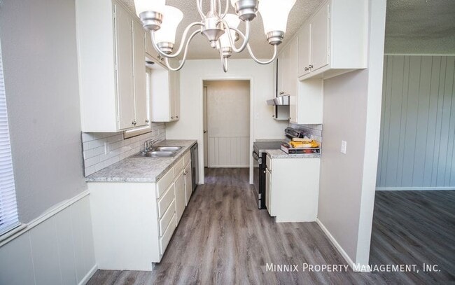 Building Photo - 4813 6th St