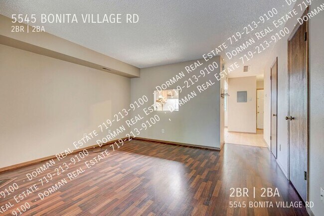 Building Photo - 5545 Bonita Village Rd