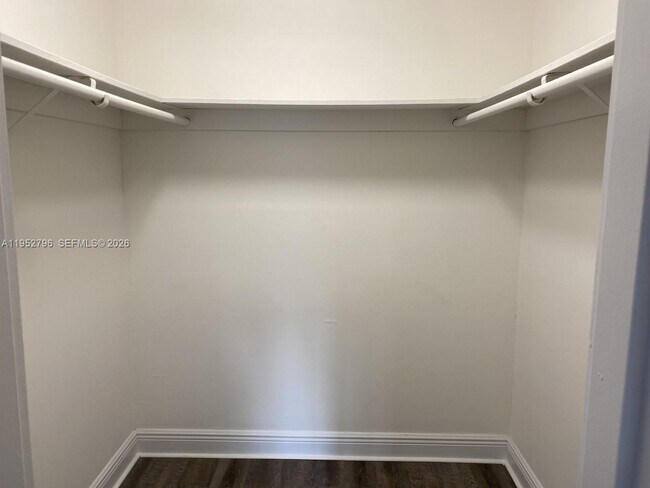 Building Photo - 5112 NW 79th Ave