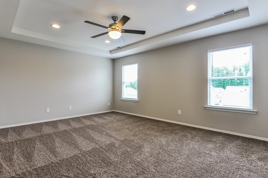 Building Photo - 440 Kerriann Ln