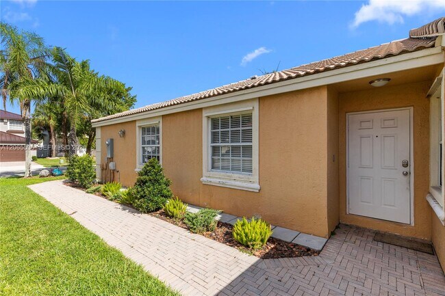 Building Photo - 363 NW 158th Ave