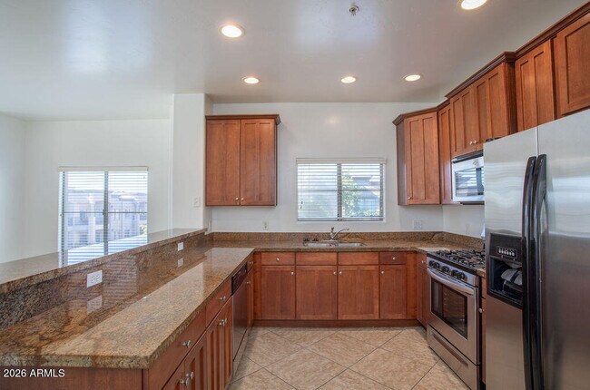 Building Photo - 5450 E Deer Valley Dr