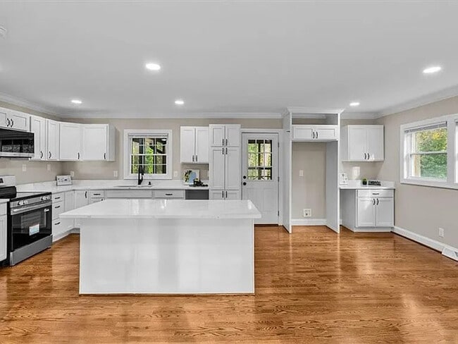 Building Photo - Earn Wealth While Leasing - Like a Homeowner - Lease to Own