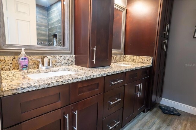 Building Photo - 1038 Singleton Cir