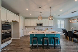 Building Photo - 11628 W Andrew Ln