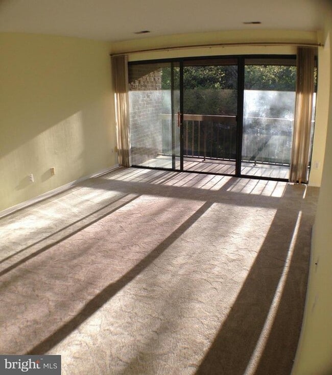 Building Photo - 5817 Edson Ln