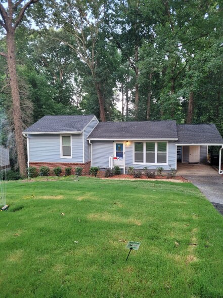 Primary Photo - 4981 Crowe Dr SE