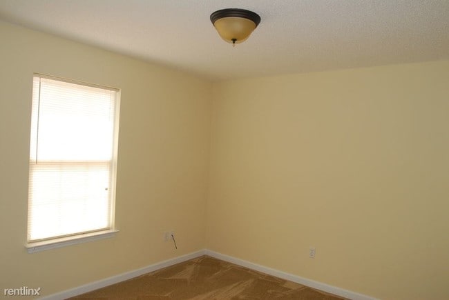 Building Photo - 3 br, 2 bath House - 13101 Andy Dr