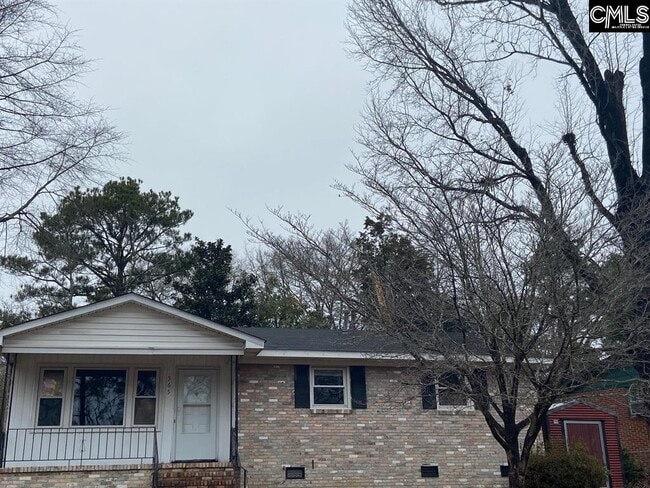 Primary Photo - 565 Portchester Dr