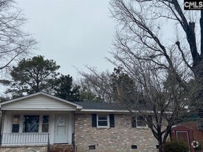 Building Photo - 565 Portchester Dr