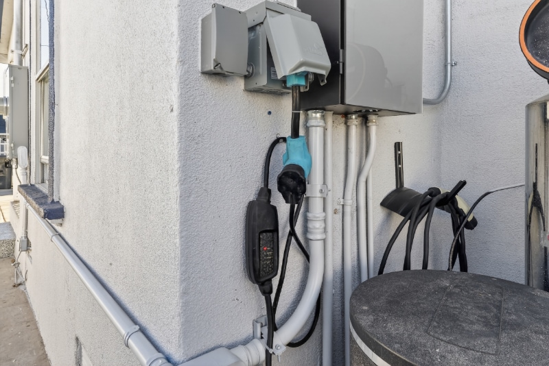 Building Photo - 2521 W California St